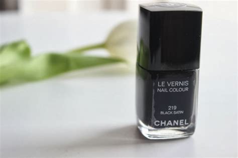 chanel black satin 219|Chanel Le Vernis in Black Satin Review .